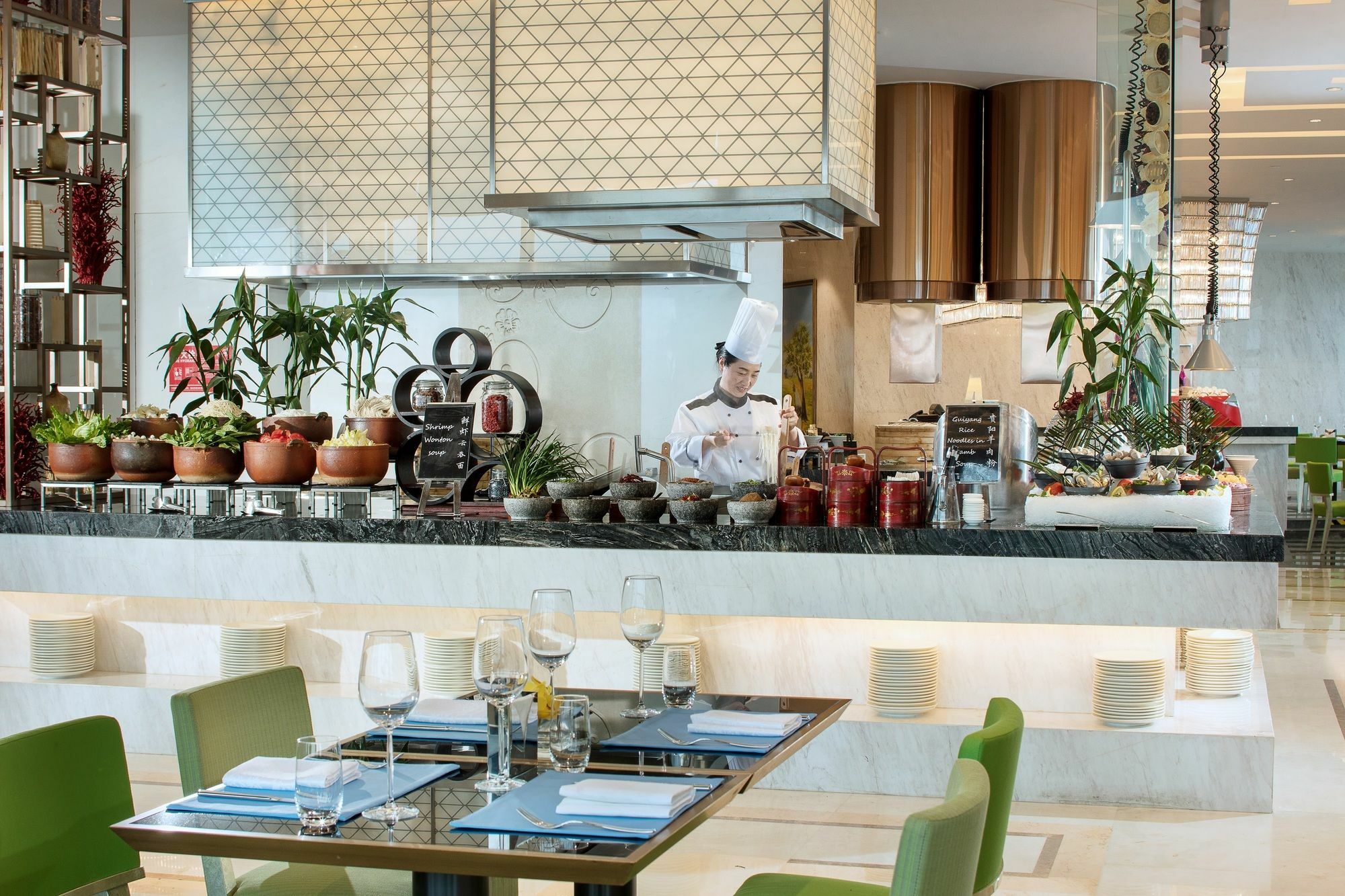 Отель Sofitel Guiyang Hunter Экстерьер фото
